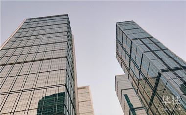 上市公司与股份有限公司的关系及股份公司上市时间影响因素