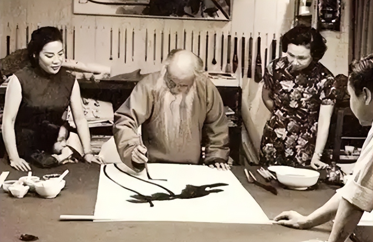  张大千 徐雯波 留影_张大千 徐雯波 恋情_张大千后代张轶凡