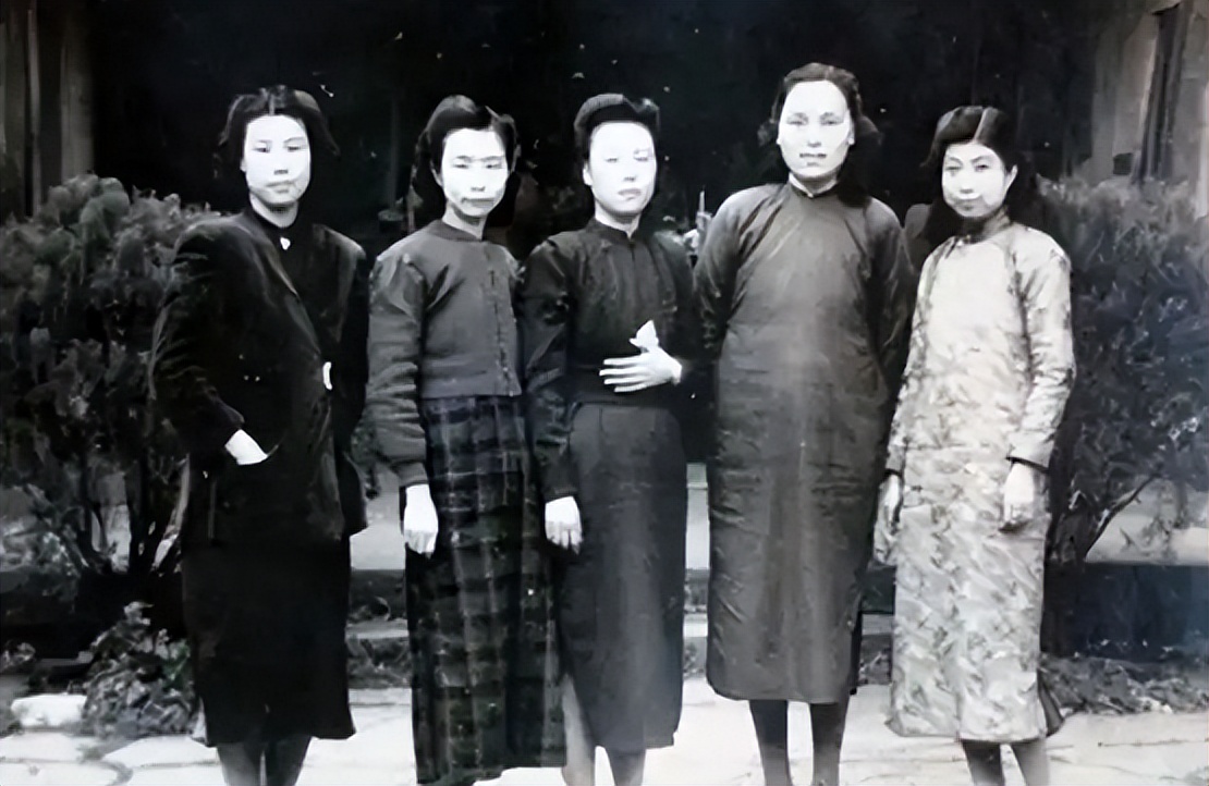 张大千 徐雯波 恋情_张大千后代张轶凡_ 张大千 徐雯波 留影