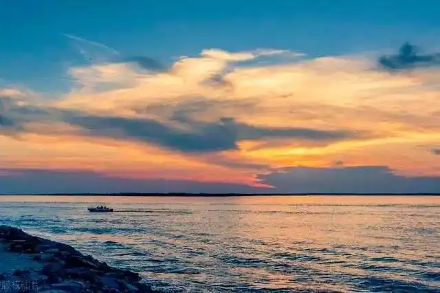 MACD指标应用_日线底背离选股公式_投资心态