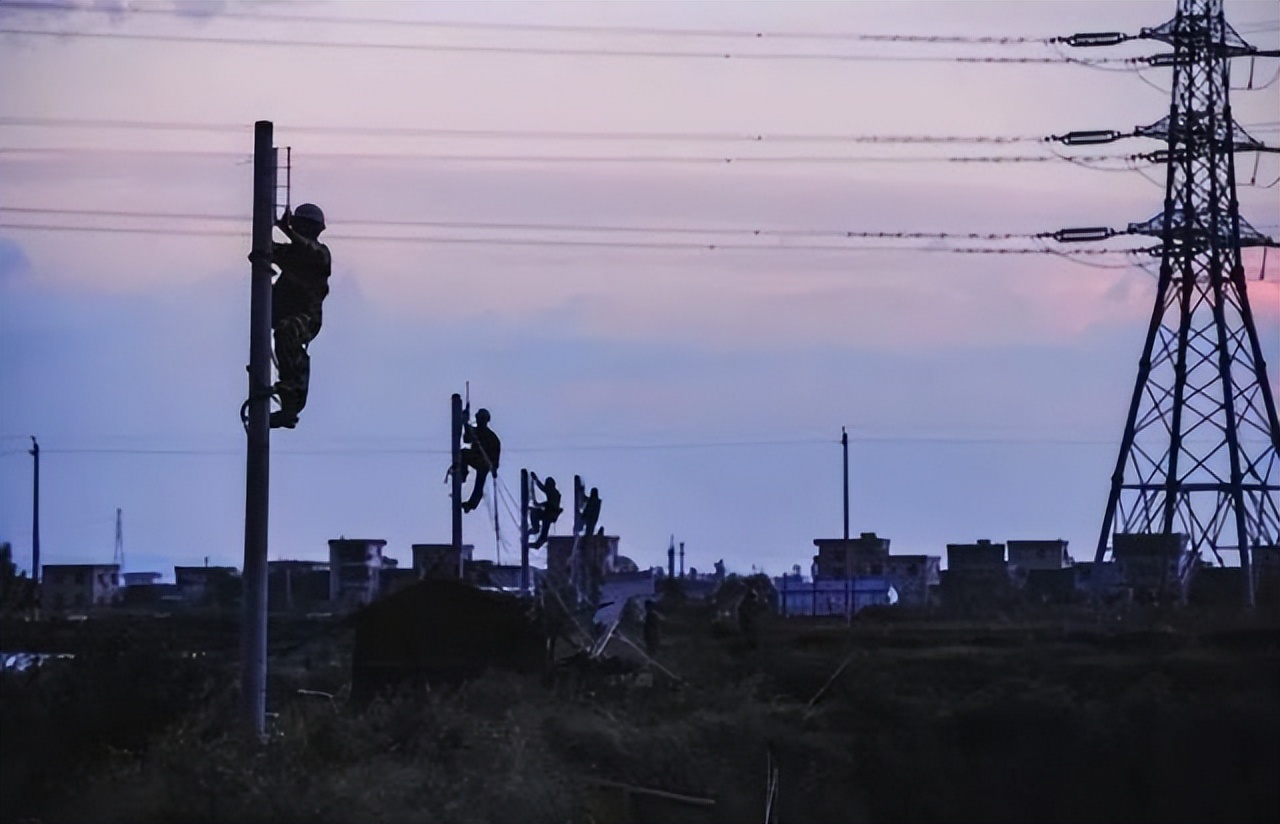 国家电网校招专业_公务员考试难度_中国国电集团笔试成绩