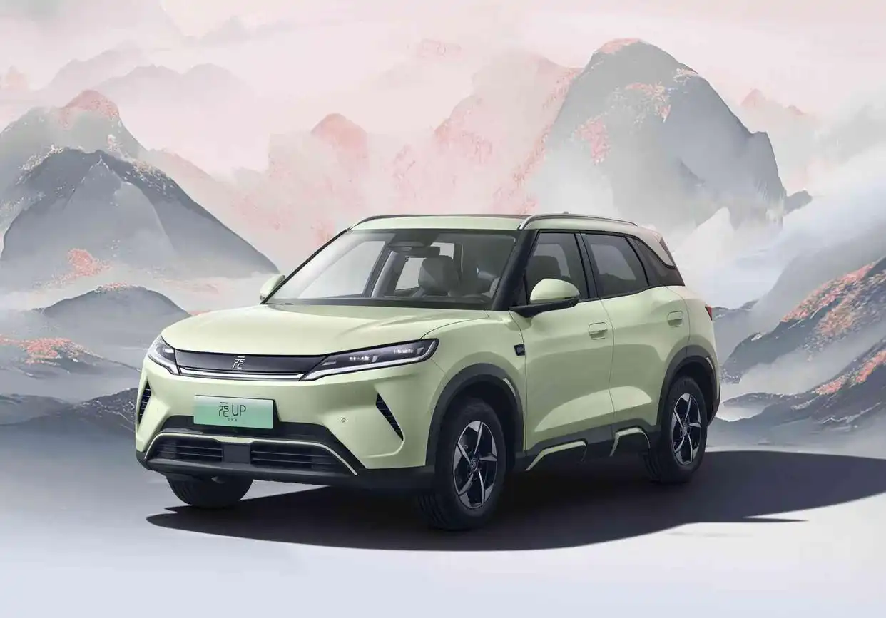 2025低估值高成长股票_2025年A股市场投资方向_人工智能算力产业链投资机会