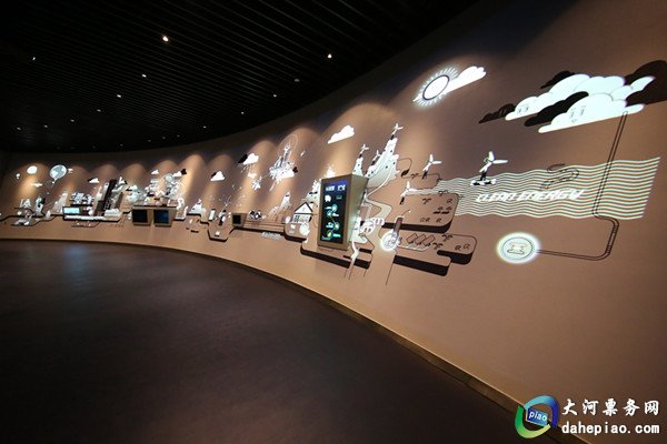 上海东方明珠夜景_东方明珠过山车_东方明珠塔观光层