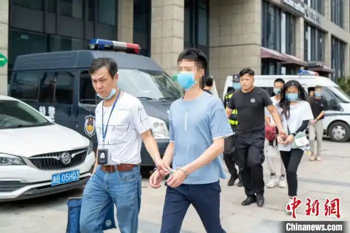 虚拟炒股app_ 电信网络诈骗案件串并_杭州警方捣毁虚拟炒股APP诈骗团伙