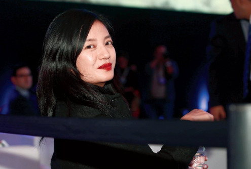 赵薇收购上市公司引关注！意欲何为？中国经济周刊探秘