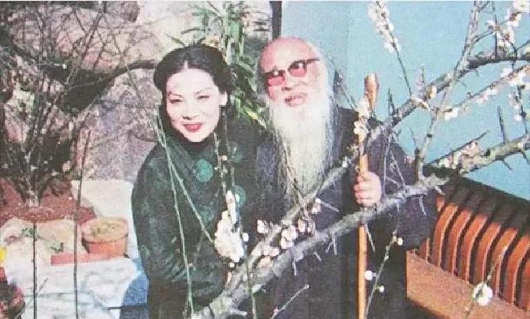 张大千徐雯波婚姻故事_张大千后代张轶凡_张大千四姨太徐雯波生平