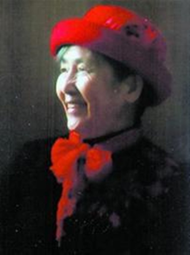 张大千与张心建关系_张大千儿子自杀原因_张大千后代张轶凡