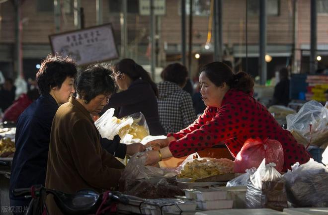 在家怎么能赚钱_穷人思维格局_低成本创业项目